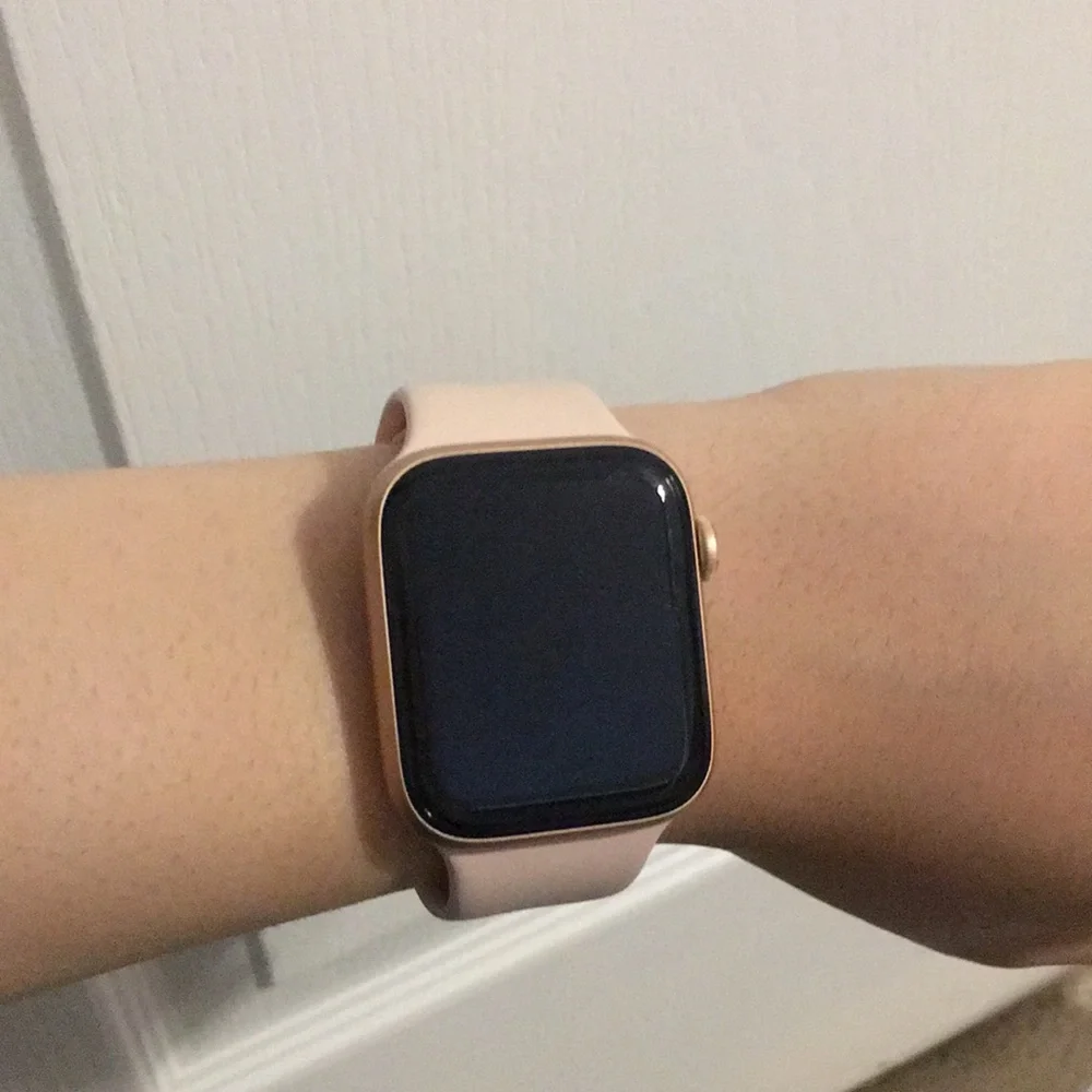 Rose Gold Apple Watch Series 5